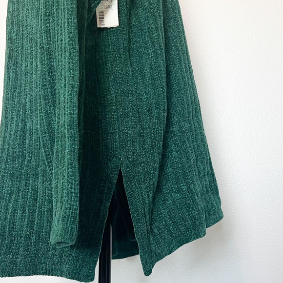 CHRISTOPHER & BANKS Women’s Turtleneck Sweater (Size L) - Picture 13 of 13